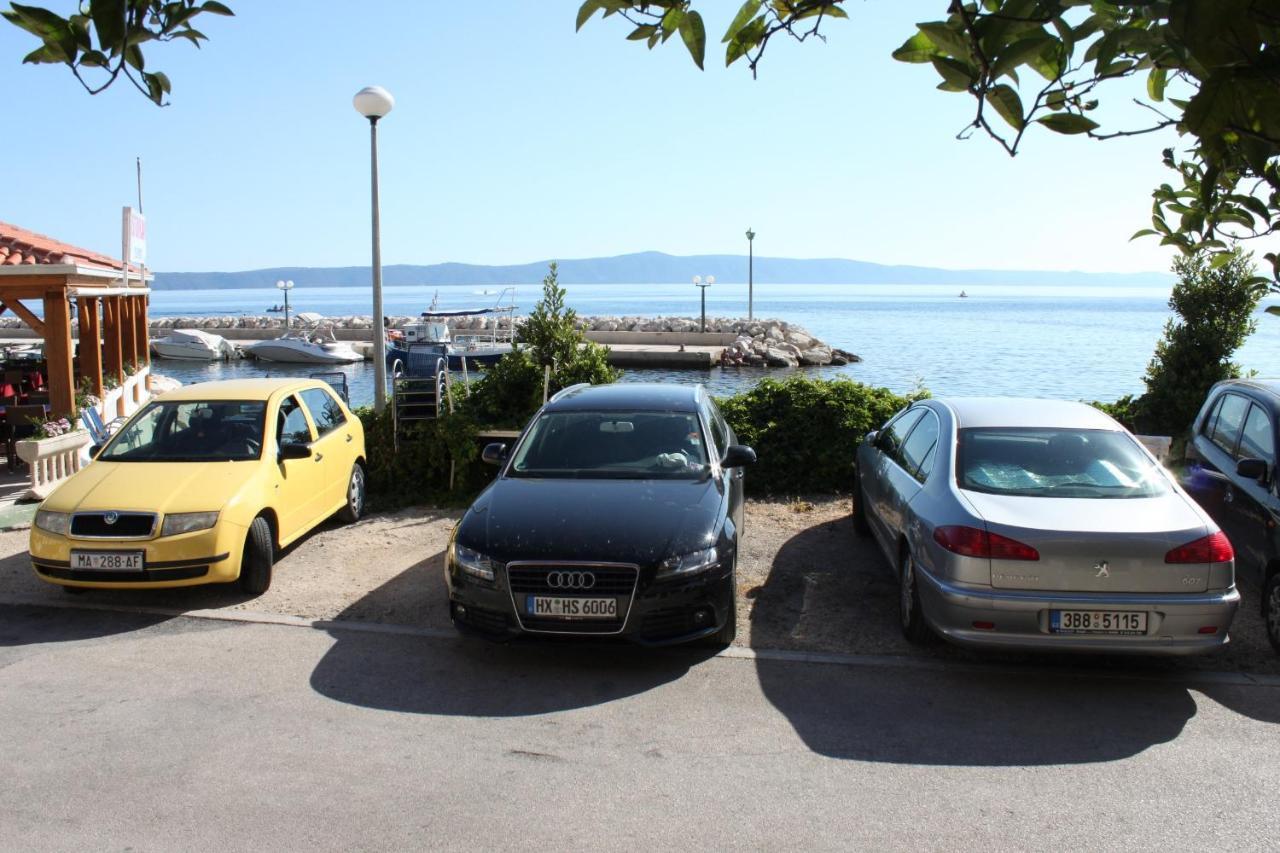 Apartments By The Sea Podgora, Makarska - 6787 Dış mekan fotoğraf